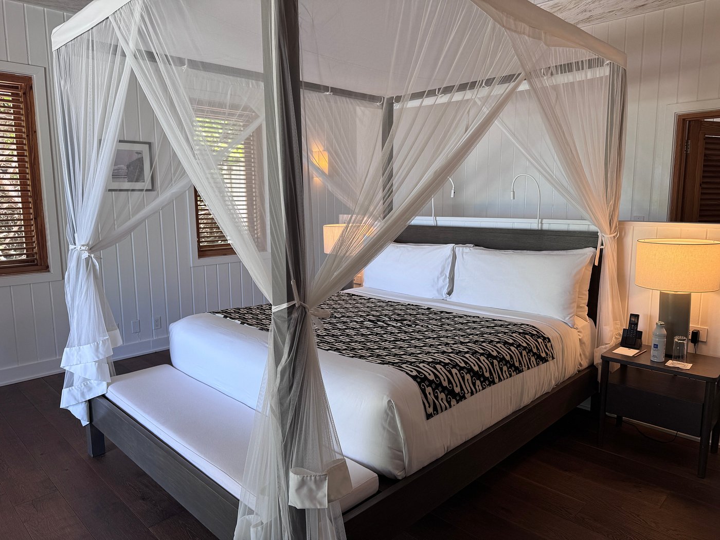 Guest bedroom at COMO Parrot Cay