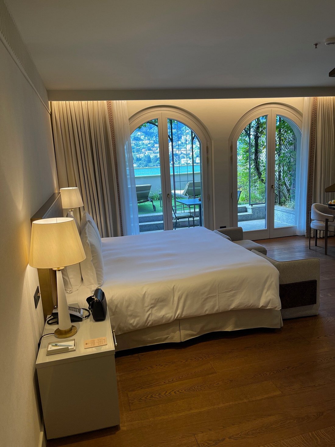 Guest bedroom at Mandarin Oriental, Lago di Como