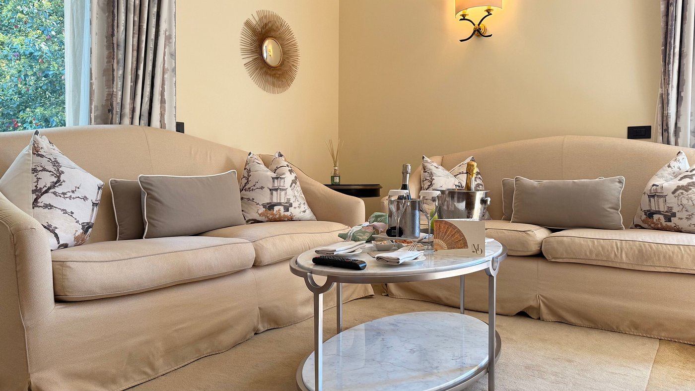 Suite living room at Mandarin Oriental, Lago di Como