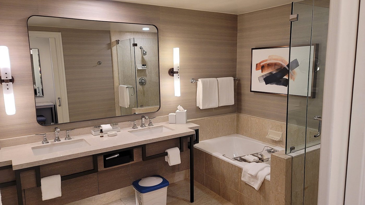 Guest bathroom at Park Hyatt Aviara Resort, Golf Club & Spa