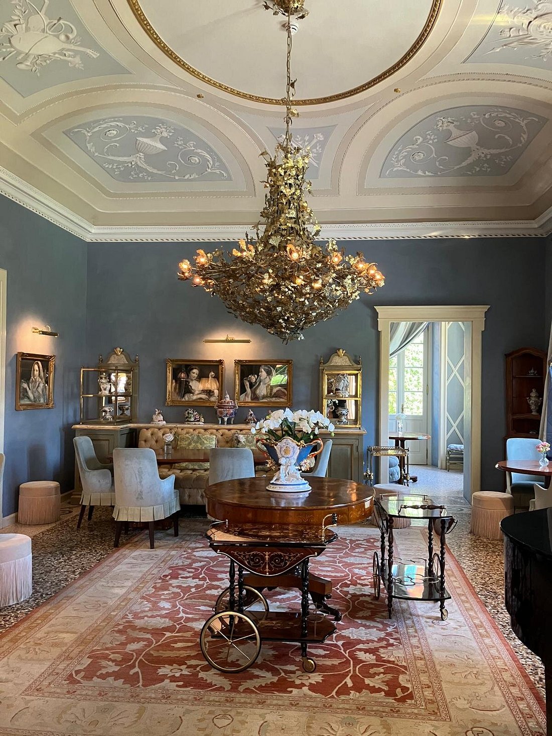 Villa salon at Passalacqua